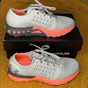 🏃‍♀️BRAND NEW🏃‍♀️Under Armour Speedform Shoes